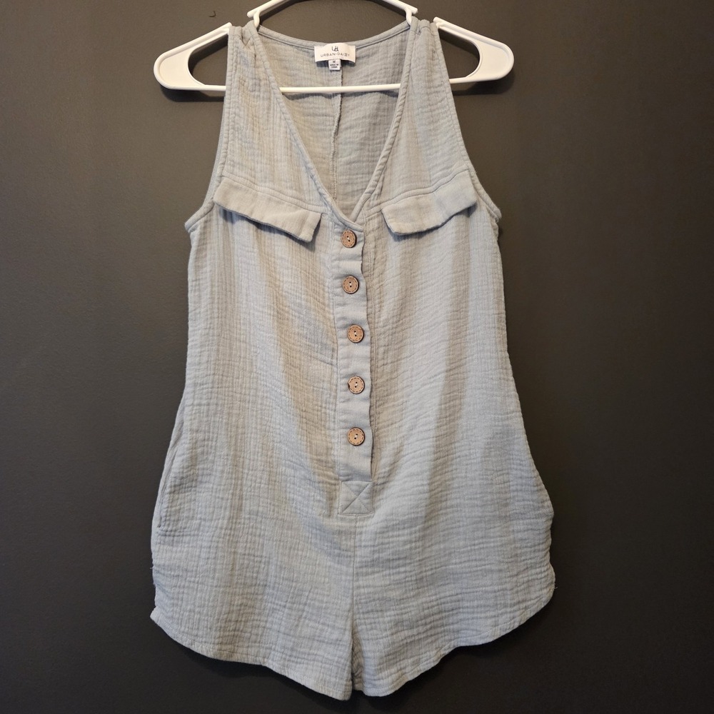 Urban Daizy Women's Size M Romper Light Green Button Up‎ 100% Cotton Sleeveless